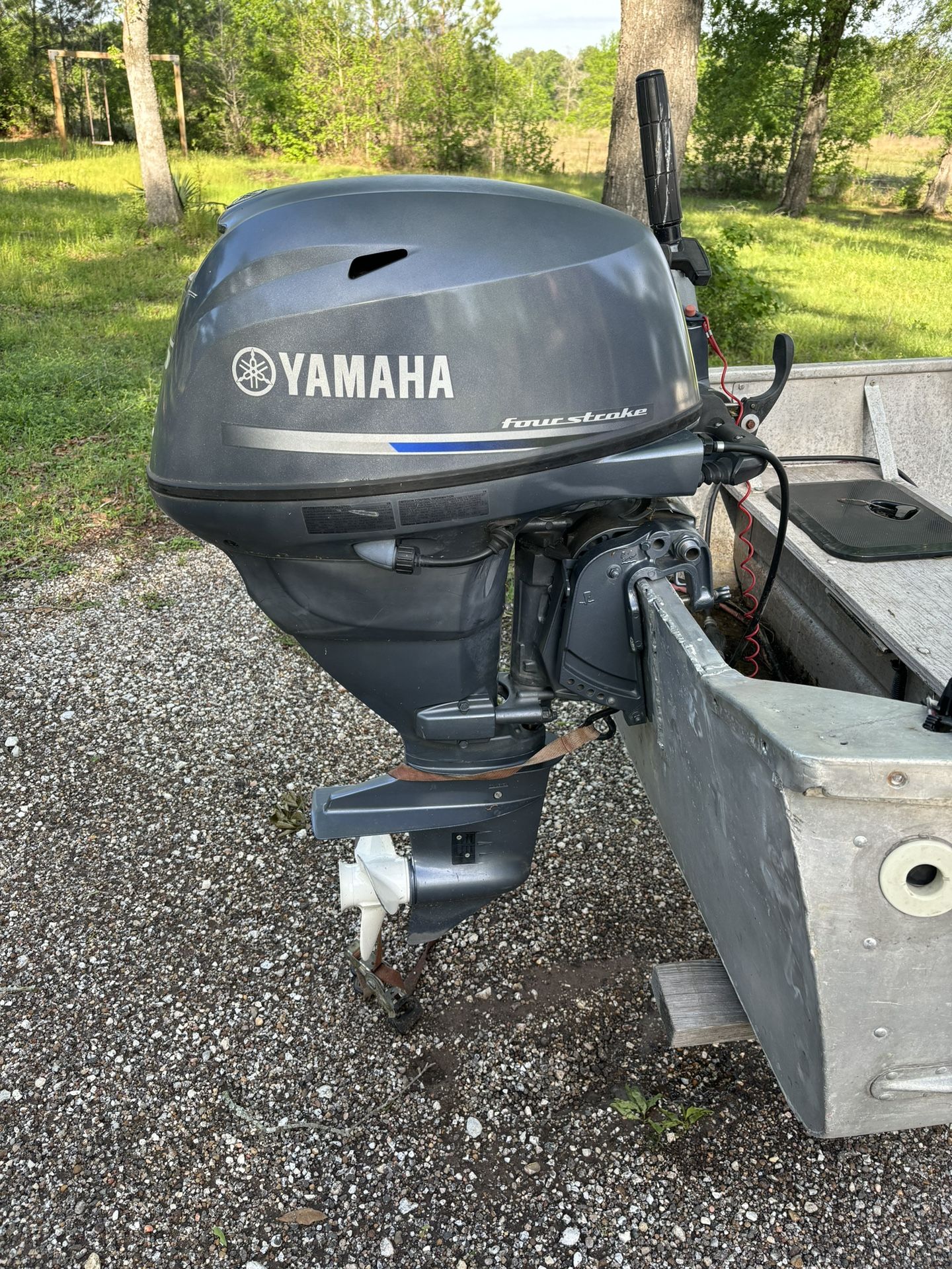 2015 Yamaha 25