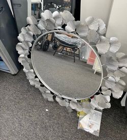 New 30.5” Large Gingko Leaf Wall Décor Round Wall Mirror