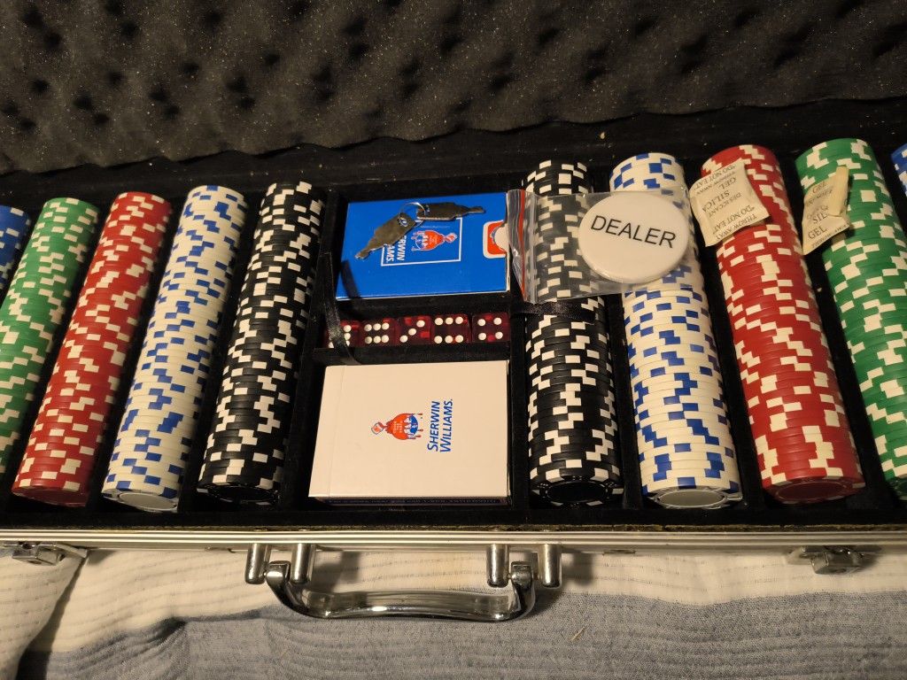 POKER NIGHT 