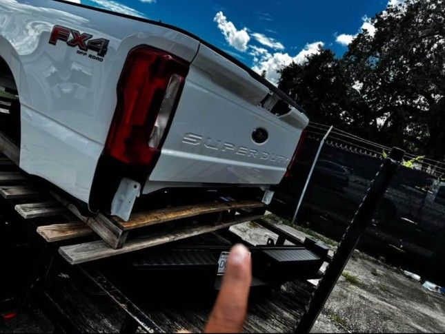 20-23 F250 Tail Gate