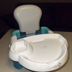 Safety 1st Sit, Snack & Go Feeding Booster Seat - Green