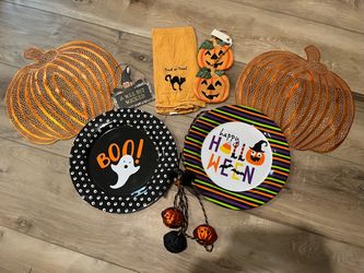 Halloween decor lot
