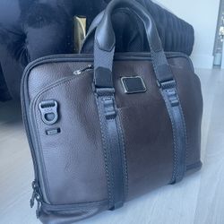 Tumi Alpha Bravo Leather Briefcase – Brown | Like New