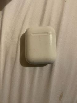 Apple AirPods with Charging Case