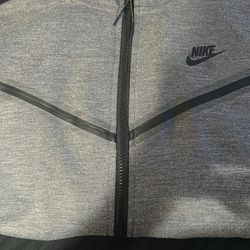 dark gray nike tech (RARE)