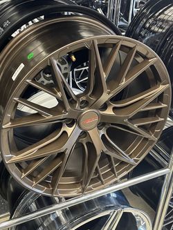 20x9 aftermarket rims for Lexus GS & Lexus ES Vehicle Fitment: Your luxury sedan shouldn't look like it just rolled off a standard rental lot. Upgra