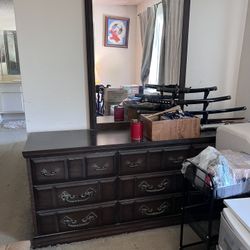 Free bedroom set