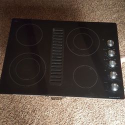 Scott Ceran 30in down draft cook  top By Kitchen Aid 