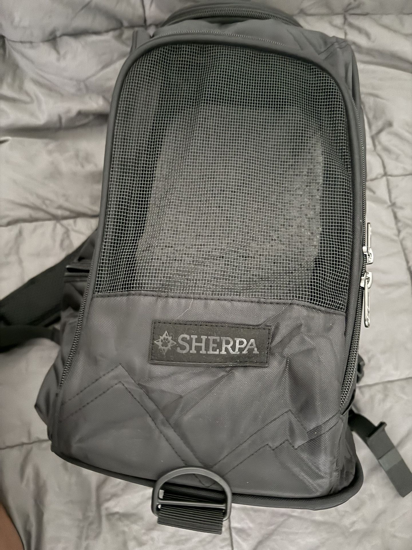 Sherpa Brand New Deluxe Pet Carrier Backpack - Medium