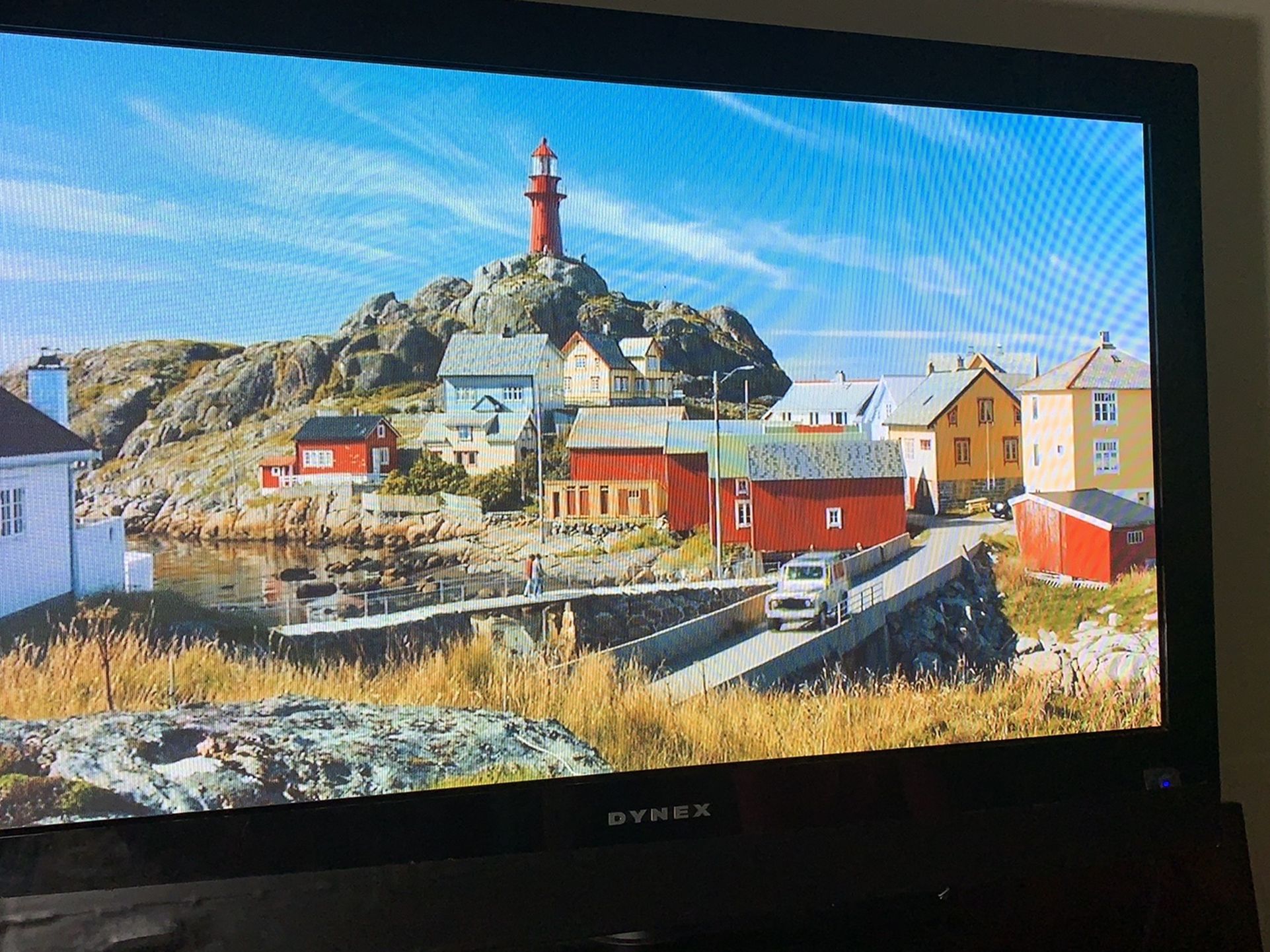 50 Inches LCD screen TV (with Remote)