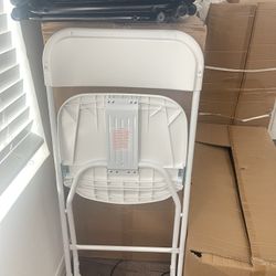 Sale of commercial folding chairs – box of 10 new chairs