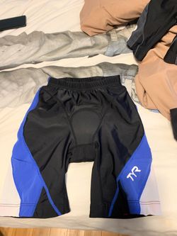Cycling shorts