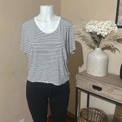 Women’s Shirt Large 