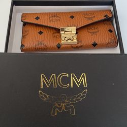 MCM Wallet