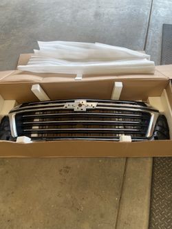 2023 Chevy traverse rims ,tires and grill