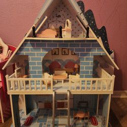 Doll House 