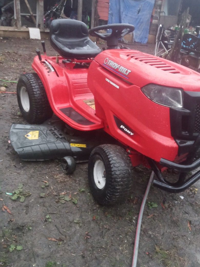 Lawn Tractor