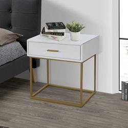 Arlo - White Nightstand 