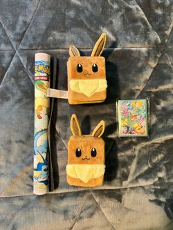 Pokémon Prismatic Evolutions Super Premium Collection Accessories
