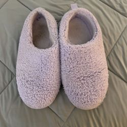Womens Purple Slippers Size 8/9