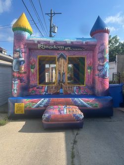 🏰 Commercial Princess Castle Bounce House – Business Ready! 💰  OBO