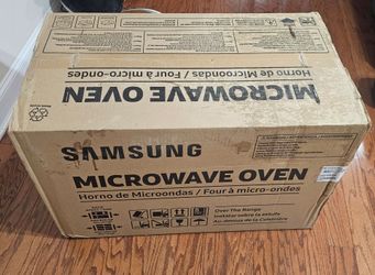 Unopened box - Samsung 2.1-cu ft Microwave