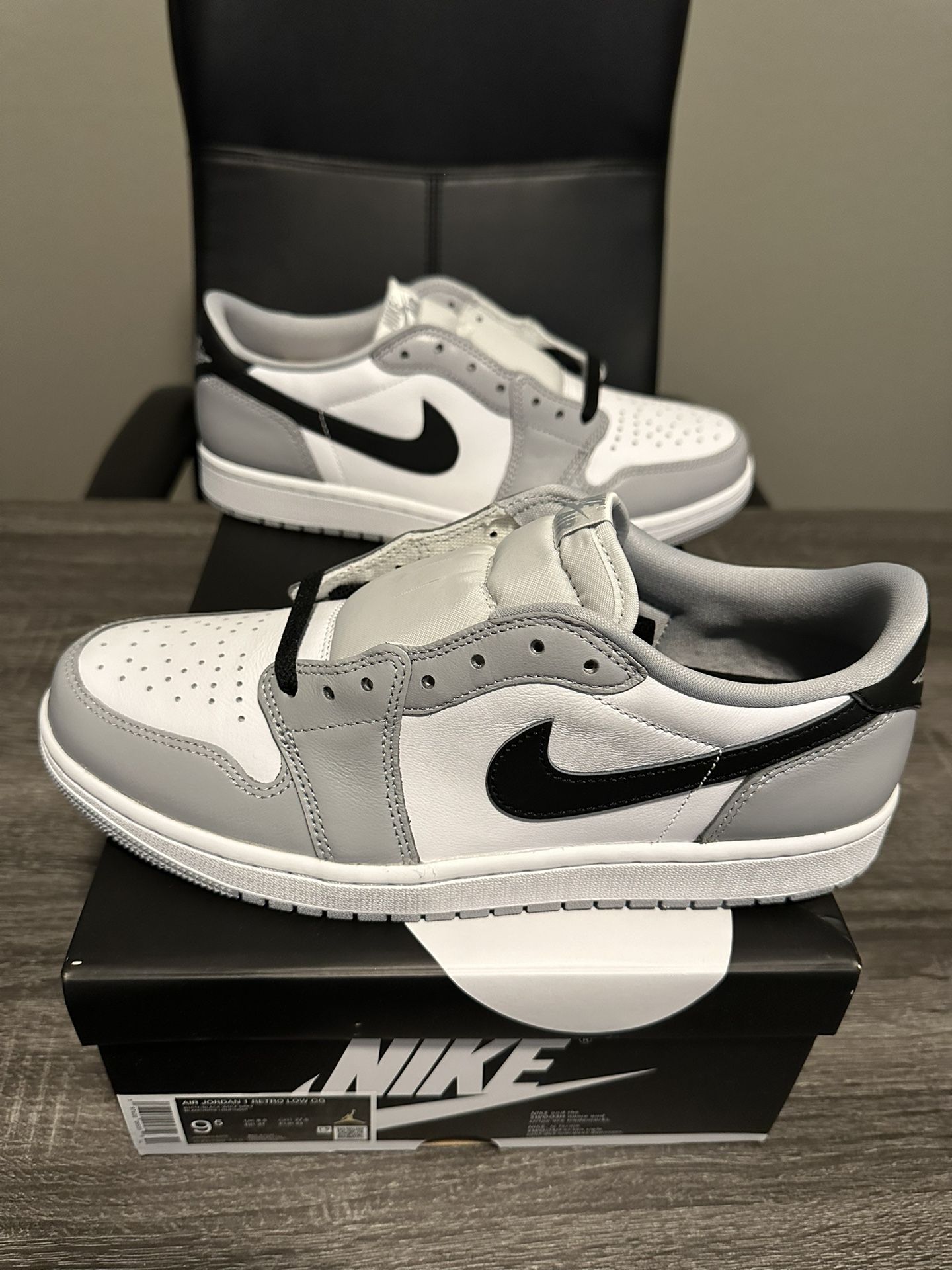 Brand New Jordan 1 Retro Low OG Nike Barons Men’s Size 9.5