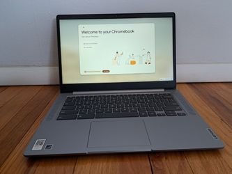 Trades considered - Lenovo IdeaPad 3 Chromebook 14" Touchscreen | Full HD 1080p | Like New