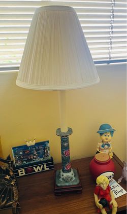 Decorative Floral Table Lamp with White Shade