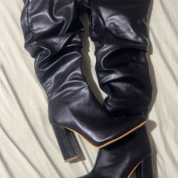 Black Heel Boots 