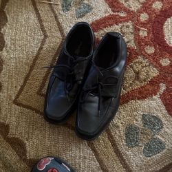 Size 3 Boys Dressy Shoes Practically New