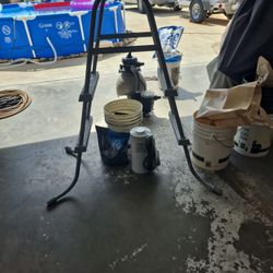 Intex Pool Pump And Ladder $35