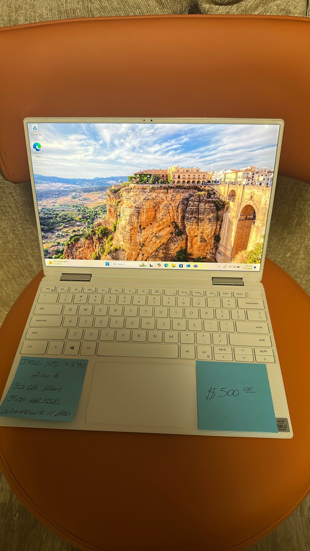 Dell XPS 7390