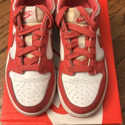Used Little Kids Nike Dunk Low Pink Size 13.5