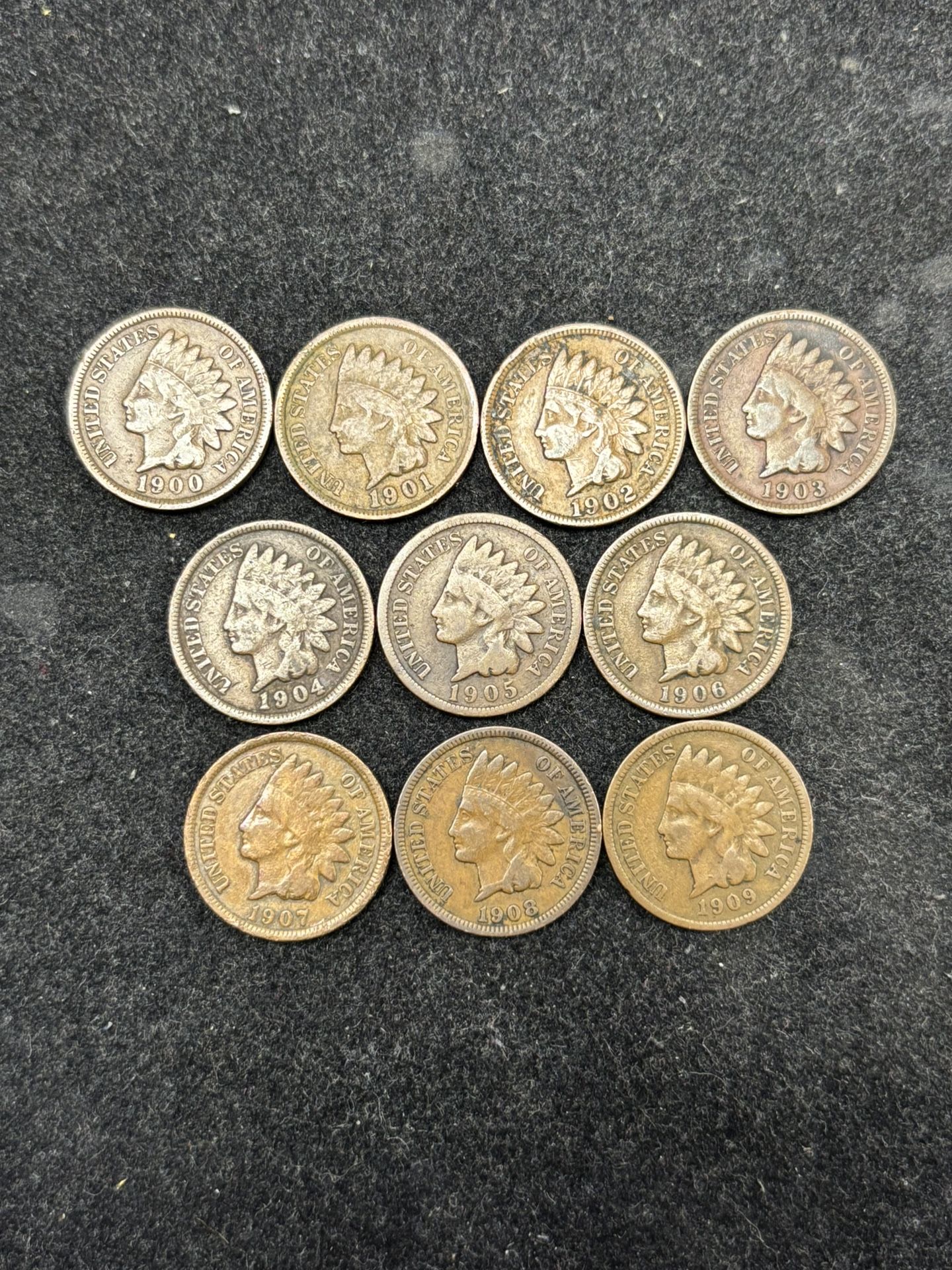 Set of 1900 to 1909 Indian Head Cents -- INCLUDES KEY DATE COIN!