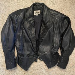 Vintage Women’s Leather Jacket 1980’s