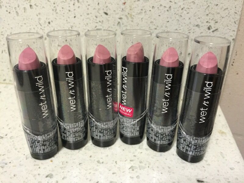 Wet N Wild Lipstick in 501c A Short Affair BRAND NEW 2/$1