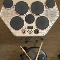 Yamaha DD-55 Digital Percussion Drums Midi Stereo with Pedals & Power Supply