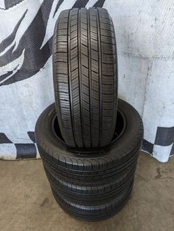 205/55r16 Michelin Defender Tires