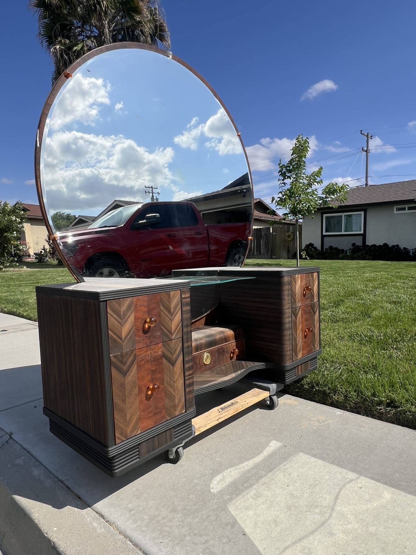 1940s Era Vanity