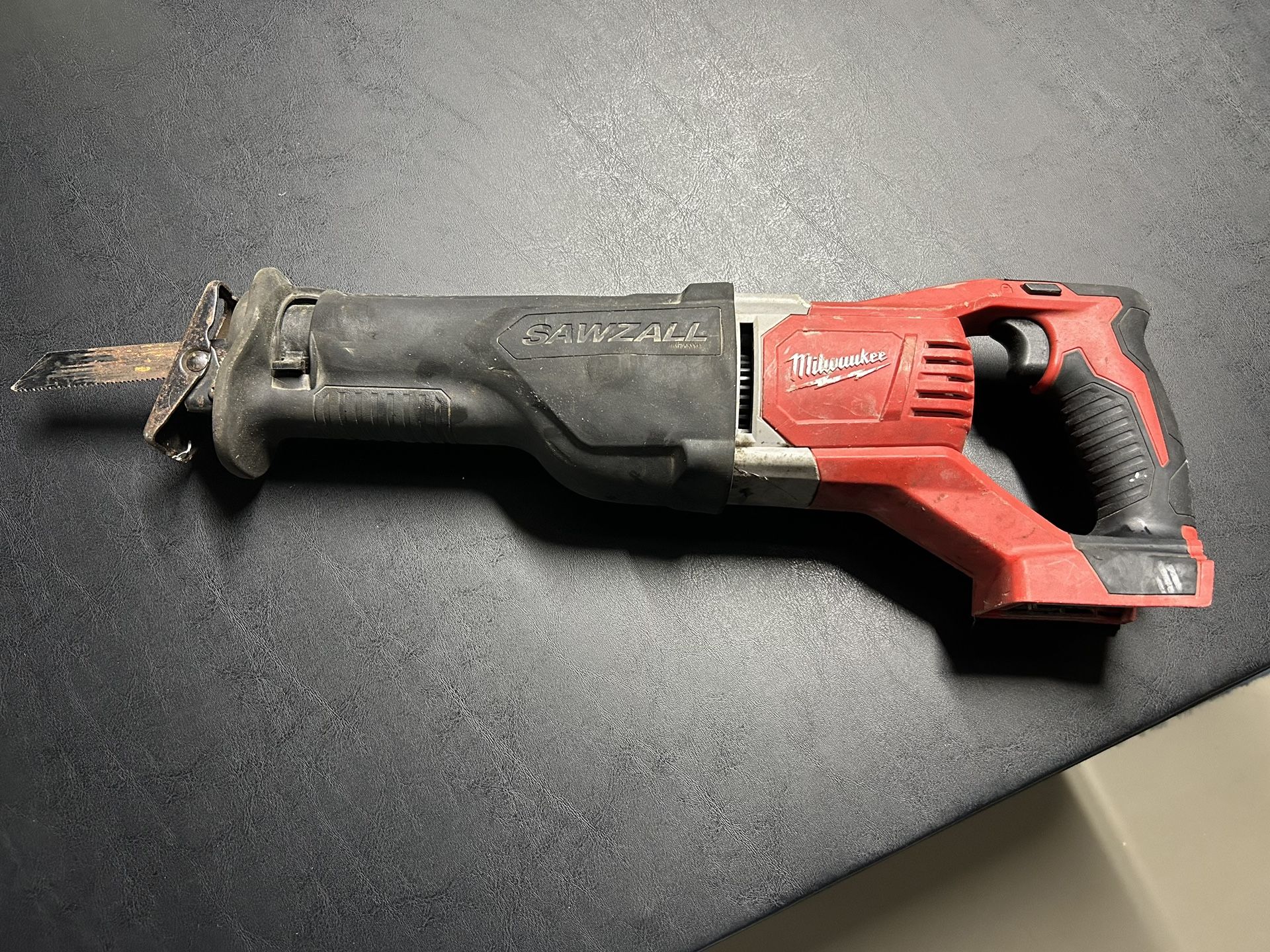 Milwaukee SawZall M18 w/ Battery
