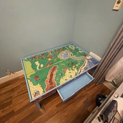 Thomas & Friends themed train table with colorful map design. Cash only table only Everett/Pinehurst pick up area.