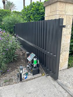 Electric gate stuck or not opening? Fast solution for motor, chain, and sensor issu