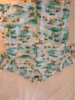Hawaiian style shirt