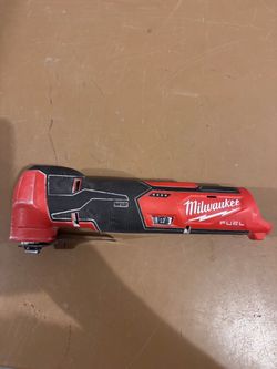 M12 Milwaukee Multitool