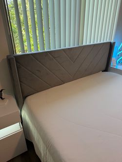 Cama queen
