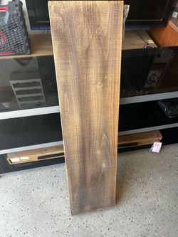 Floating shelf (set of 2)
