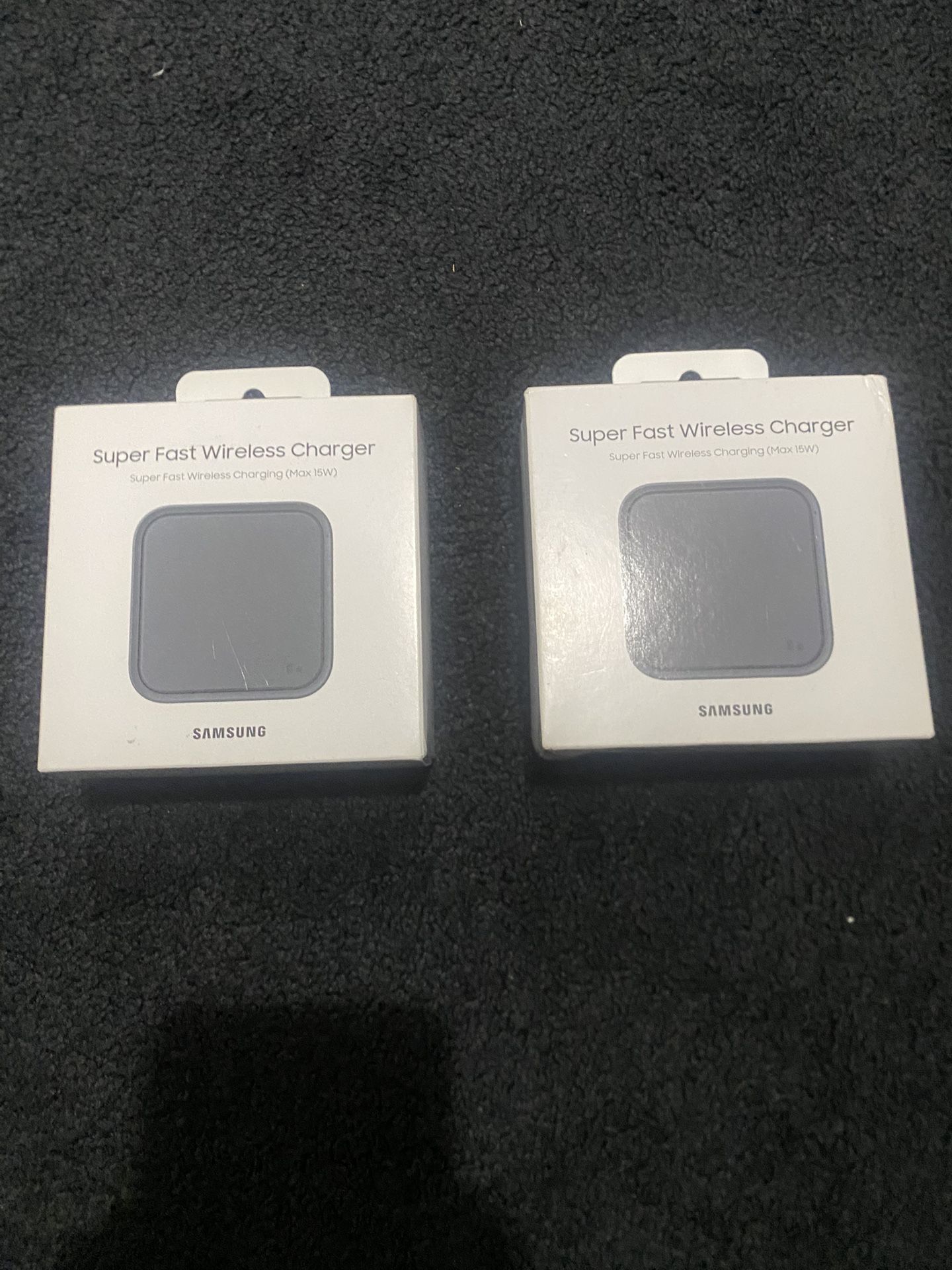 15 W fast wireless charger (SAMSUNG)
