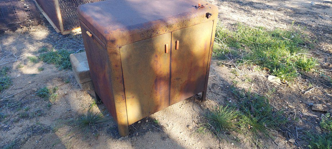 Table Saw Cabinet Vintage