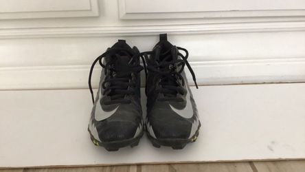Childs nike football cleats 4.5y